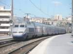Hier TGV 5376 von Marseille St.Charles nach Le Havre, bei der Ausfahrt am 27.7.2010 aus Marseille St.Charles.