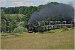 Die SNCF 141 R 568 mit ihrem Extrazug kurz vor Chénens.
(02.06.2018)