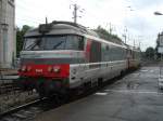 Die BB 167432 und 167435 haben am 27.5.2007 einen Schnellzug von Bordeaux nach Nantes gebracht und werden in Krze von einer E-Lok abgelst, die den Zug weiter nach Quimper bringen wird.