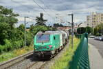 475 710 fährt mit einem Dieselzug von Arvant kommend durch Clermond Ferrand.