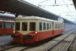  Picasso  X 3841 fährt im April 1984 in Paris Gare de l'Est ein. Der Plandienst der Triebwagen endete 1988, zahlreiche Fahrzeuge blieben bei Museumsbahnen erhalten.