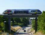 X73900  Blauwal  berquert bei der Fahrt ins Elsa die Westtangente in Neuenburg am Rhein, Juli 2015