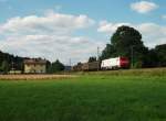 E37 531 ist am 12.August 2013 mit einem H-Wagnezug bei Halach(b. Kronach) Richtung Lichtenfels unterwegs.