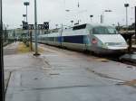 TGV 514 und 543 kommen aus Luxembourg und fahren in Metz- Ville ein. Fahrgste befinden sich jedoch nur im 514 (vorne). 16.5.07