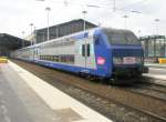 Hier TER49922 von Laon nach Paris Gare du Nord, bei der Einfahrt am 24.7.2010 in Paris Gare du Nord.