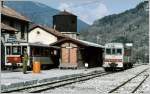 Ein Autorail kreuzt in Annot einen Arbeitszug mit der Diesellok 62. (Archiv 03/90)