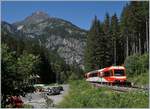 Der TMR Beh 4/8 N° 72 als Regionalzug 26222 von Martingy nach Vallorcine zwischen Châtelard und Vallorcine.