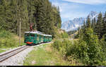 Tramway du Mont-Blanc am 26. August 2020<br>
Triebwagen Anne mit Vorstellwagen beim Col de Voza. Im Hintergrund die Aiguille du Midi.