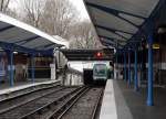 Ausfahrt eines Zuges der Pariser Metrolinie 5 aus der Station  Quai de la Rapée  - nächster Halt:  Gare d´Austerlitz . 15.1.2014