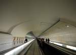 Umsteigen in der Pariser Metro: Was auf dem Netzplan so einfach aussieht, erweist sich in der Praxis oft als langwieriger Fußmarsch - aber dafür gibts ab und zu gigantische Fahrtreppen, wie hier in  Sèvres-Babylone . 16.1.2014