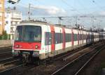 Triebzug 8482 am 17.10.2008 bei der Station Houilles Carrieres sur Seine.