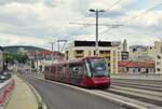 Translohr Triebwagen 2 überquert den Viaduc Saint Jacques in Clermond Ferrand in Richtung Les Vergnes.

Clermond Ferrand 02.07.2024