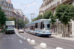 Grenoble TAG Ligne de tramway / SL B (TFS / Tw 2007) Avenue Alsace-Lorraine / Boulevard Gambetta (?) im Juli 1992. - Scan eines Farbnegativs. Film: Kodak Gold 200-3. Kamera: Minolta XG-1.