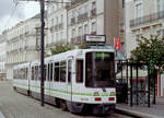Nantes SEMITAN Ligne de tramway / SL 1 (Alsthom TFS / Tw M2 302) Hst. Gare SNCF / Hauptbahnhof im Juli 1992. - Scan eines Farbnegativs. Film: Kodak Gold 200-3. Kamera: Minolta XG-1.