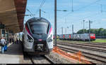 SNCF IC 112 B 85023/85024 wartet am 16. Juni 2017 in Belfort Ville auf die Abfahrt als IC nach Paris. Die Bimodal-Triebzüge haben vor wenigen Monaten die 6-achsigen Dieselloks der Reihe CC 72100 mit Corail-Wagen in den IC-Diensten der Ligne 4 abgelöst.
