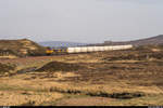 Auf der West Highland Line gibt es auch regelmässigen Güterverkehr: Jeden zweiten Tag fährt der Alcan-Zug von North Blyth bei Newcastle zur Aluminiumhütte nach Fort William.