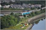 Der 10.33 von Holyhead nach Cardiff berquert den Damm zwischen Conwy und Llandudno Junction. (03.09.2012)