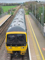 Worle, GWR DMU Class 165/1 Networker Turbo #165131 nach Weston-super-Mare einfahrend.