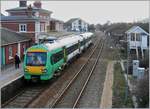 Der Triebwagenzug von Ashford nach Brighton ist in Rye am Hausbahnsteig eingetroffen.
27. März 2006 