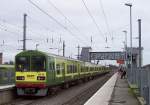 8614 der DART am 17.02.2005 in der Haltestelle Dublin-Clontarf Road.