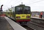 8628 der DART verlt am 17.02.2005 die Haltestelle Dublin - Clontarf Road.