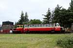 Am 18.06.2016 steht in der Stn. Fintown der abfahrbereite Zug gebildet aus der Lok (Alan Keef Ltd. Ross on Wye England, No. 78R Bj. 2007) und Railcar 18.