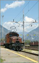 Die Ce 6/8 III 14253 (UIC 91 85 4601 SBB-Historic) in Domodossola.