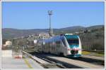 Im Regionalzug von Milano nach Lecce. 5.Tag (09.04.2011)
Zwischen Potenza Inferiore und Avigliano Lucane verkehren die FS und die schmalspurige FAL Ferrovie Appulo Lucane gemeinsam auf einem Dreischienengleis. Fr die Hinfahrt haben wir den Minuetto der TrenItalia bentzt und steigen in Avigliano Lucane auf die FAL nach Avigliano Citta um.