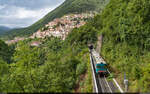 FS ALn 668 3332 / Capistrello, 12. September 2024<br>
Regionale Cassino - Avezzano<br>
Manchmal hat man Glück. Der einzige mit ALn 668 geführte Zug des Tages (der gleiche, mit dem ich auch am Vortag schon angekommen war) war auch der einzige, der in einem passenden Sonnenloch daherkam.