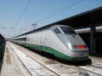 Trenitalia,ETR 500  Eurostar  aus Mailand in Venezia/S.Lucia am 
20.05.04