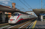 Ein ETR 500 Monotensione steht am 2. Juli 2016 abfahrbereit als Frecciabianca nach Trieste im Bahnhof Brescia.