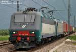 Doppeltraktion der E405.006 und einer E412 fr den TEC 43105 von Wanne Eickel nach Verona Quadrante Europa. Salurn Bahnhof, 12.05.2012