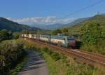 E 405 017 + E 405 002 mit einem KLV am 05.09.2013 bei Albes.