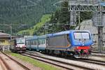 Nachschuss auf E 464.715, als diese am Nachmittag des 05.07.2018 mit ihrem Regionalzug (Bolzano - Brennero) auf Gleis 7 in den Endbahnhof fuhr.