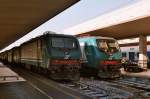 Zwei E-Loks der Reihe E464 in Firenze S.M.N. am 22.9.2004