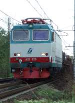 E 633 020 kurz vor der Einfahrt nach Tortona (25.07.2007)