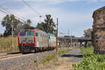 E652 071+xxx als Lz in Catania Aeroporto in Richtung Süden fahrend.