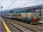 Auch eine E 656-481 zieht mal einen CIS - EC von Milano nach Domodossola (- Genève)   Stresa, den 6.