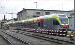 ETR 150 001 und ... sind neue Flirt fr die Bahn im Sdtirol beschriftet mit Pustertal/Val Pusteria. Sie stehen hier vermutlich zur Ablieferung bereit in Rorschach. (16.08.2008)