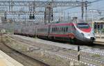 19.07.2017 13:00 FS ETR 600 als Frecciargento aus Venezia Santa Lucia nach Fiumicino Aeroporto bei der Einfahrt Roma Tiburtina.