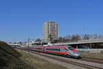 ETR 610 Trenitalia Nr.3 fährt Richtung Bahnhof Muttenz.