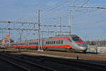 ETR 610 Trenitalia Nr. 11 durchfährt am 02.01.2023 den Bahnhof Muttenz.
