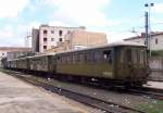 Personenzug nach Sorso am 20.10.2005 im Bahnhof Sassari, hier beginnen 3 Meterspur-Strecken, nach Alghero (Westen), Sorso (Norden) und Palau (Osten).