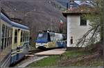 Zugskreuzung in Verigo zwischen Treno Panoramico Vigezzo D54 und dem ABe 8/8 22  Ticino , der als Schülerzug bis Re verkehrt.Bis jetzt habe ich diese SSIF Zusatzzüge auf der italienischen