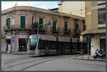 Seit 2003 gibt es in Messina wieder ein Straßenbahnnetz. Der Alstom Cityway 08T erreicht am 23.02.2024 den Bahnhofsvorplatz.