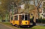 Tw.1725 fährt als Linie 5 in der Viale Fulvio Testi in Richtung Stadtzentrum.