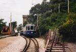 Tram Triest-Opicina__Tw 402 nähert sich dem Seilbahn-Schubwagen am oberen Ende des Seilbahn-Abschnitts.__08-06-2008