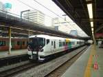 Serie 257 Intercityzüge: 2001 wurden für die Intercity in die Bergstädte westlich von Tokyo (nach Kôfu, Matsumoto und Nagano) 16 9-Wagenzüge und 5