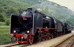 Die frisch hauptuntersuchte 06-018 leistet der 03-002 am 01.05.1989 Vorspann vor einem Sonderzug von Pula nach Divaca. Die Ähnlichkeit mit den Reichsbahn-Einheitsloks ist bei dieser 1930 von Borsig gebauten Lok unverkennbar.