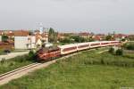 2640 003 mit IC 761 am 17.05.2015 bei Bardh.